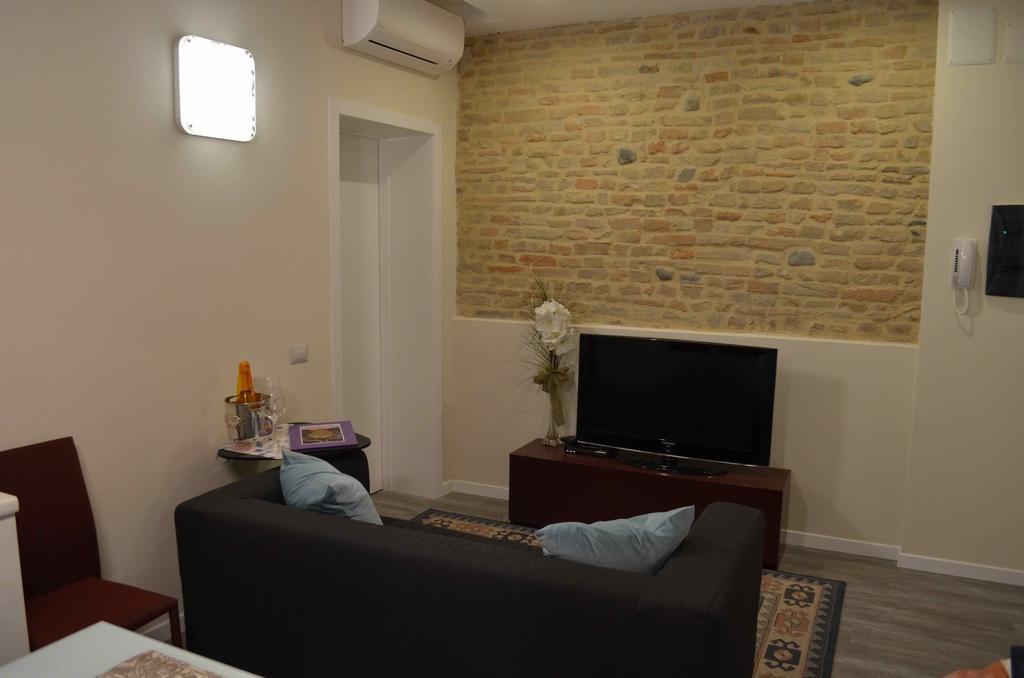 Heart Of Parma Appartement Kamer foto